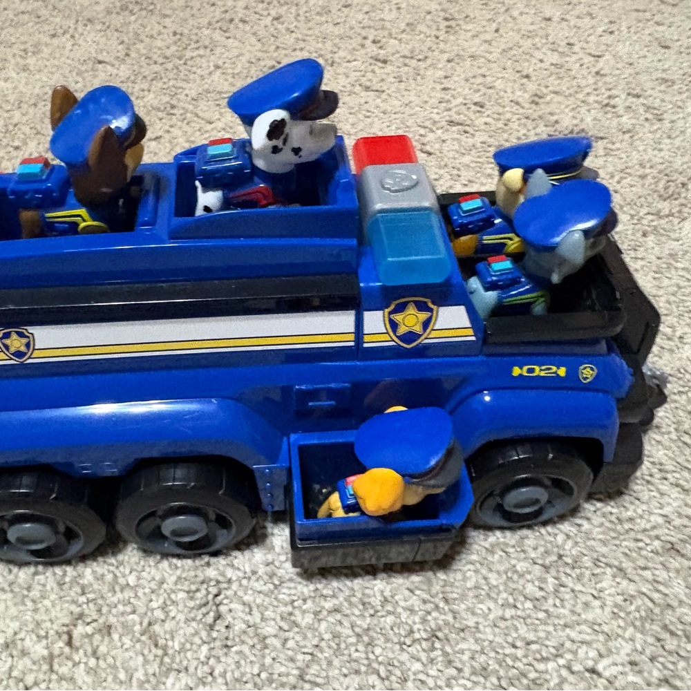 Paw patrol chase ultimate rescue. Total Team vehicle and police figures - Picture 3 of 5